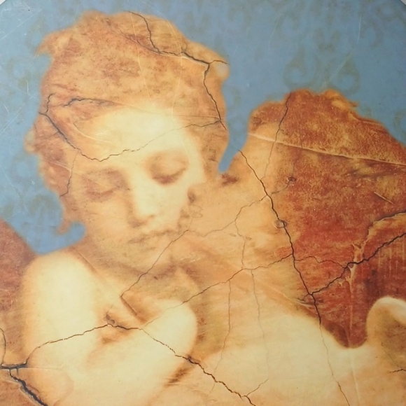 Raphael Embracing Cherubs Hat Box Decorative Storage Box 14" Diameter EUC - Picture 2 of 13